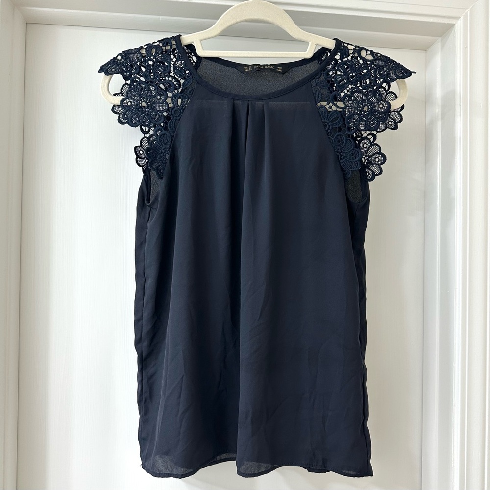 Zara Black Lace Embroidery Cap Sleeve Ruffle Blouse, Size XS